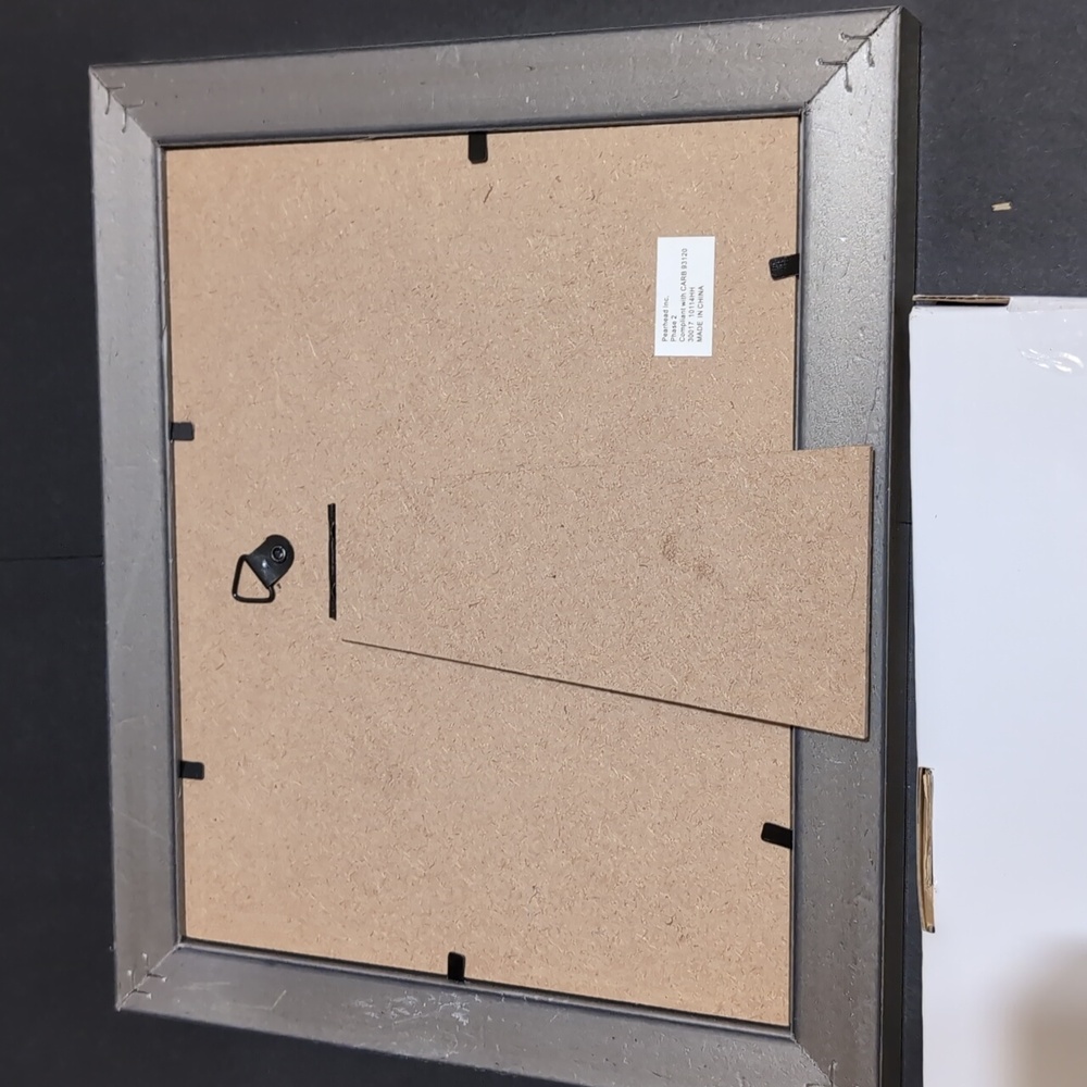 Assorted Picture Frames - Picture 7 of 10